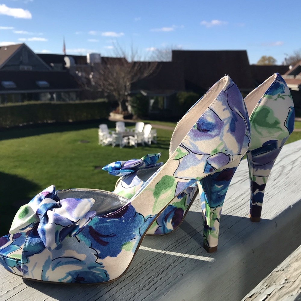 Michaelangelo Garden Party size 8 heels
